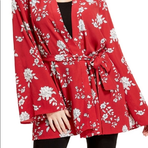 NWOT Guess kimono 👘 - Picture 2 of 2